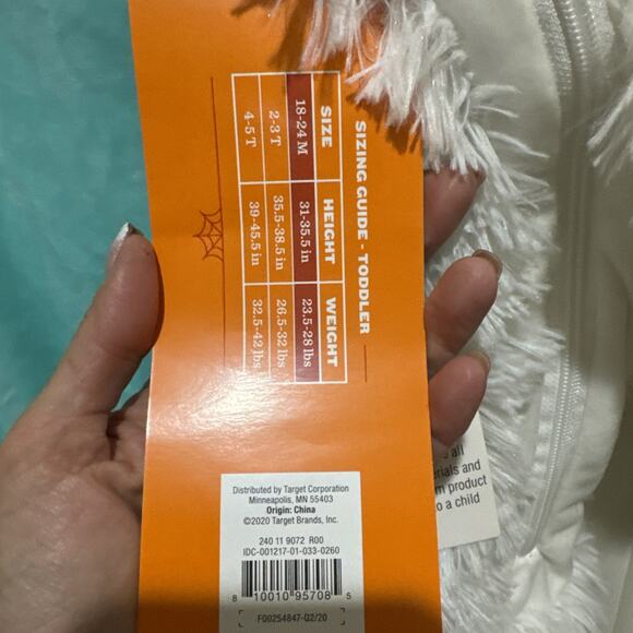 NWT Hyde and Eek! Toddler Yeti Jumpsuit Halloween Costume Dress Up 18-24 Months - Picture 8 of 12